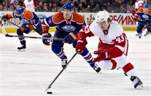 Darren Helm, finally back for the Red Wings, shows that he remembers how to skate. Oh, to move like him. Pic: Detroit News.